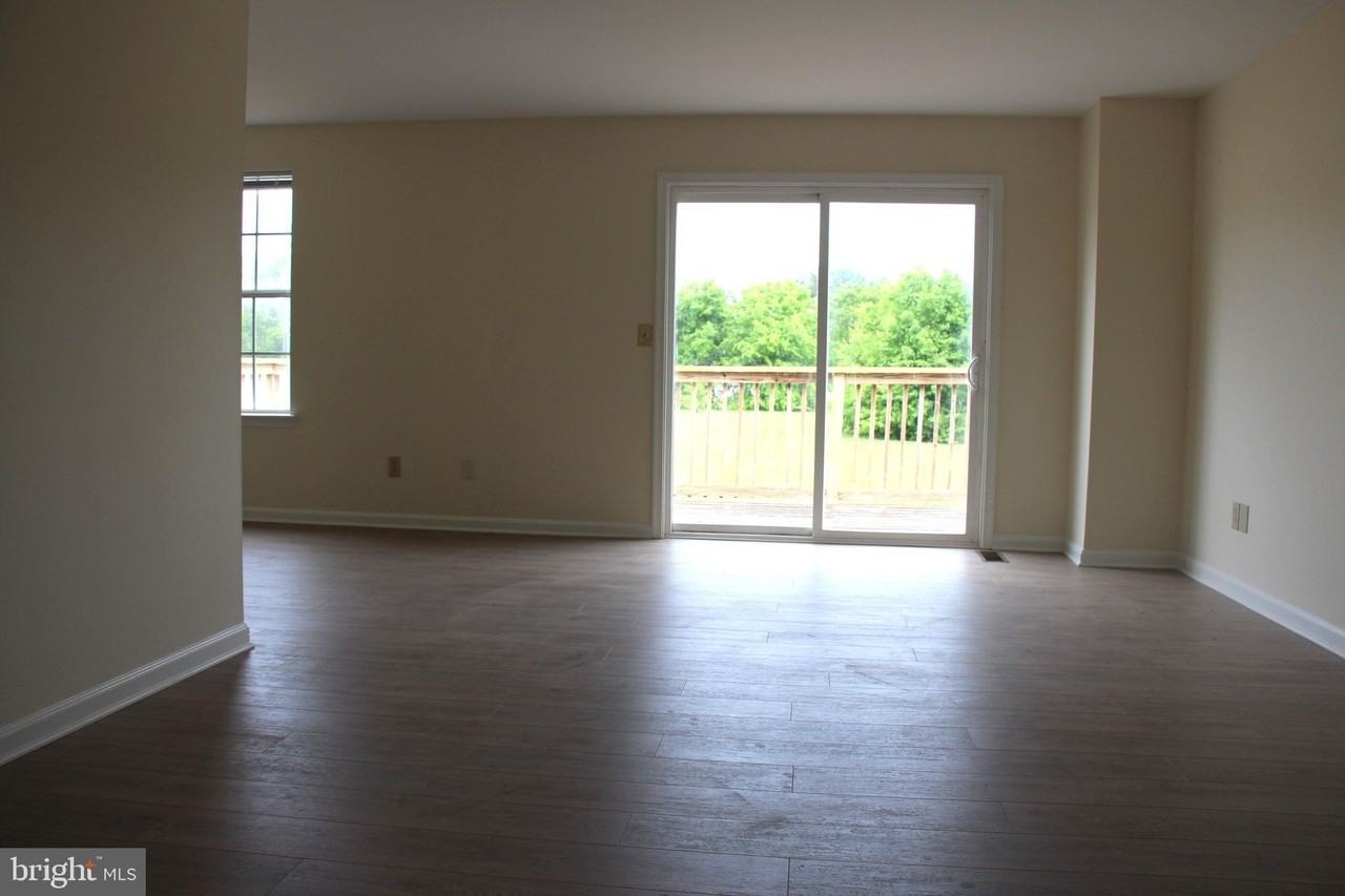 29239 Corbin Pkwy - Photo 3 of 22