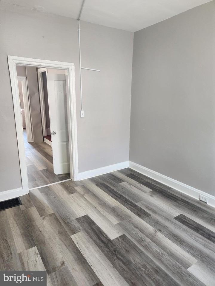 625 George St - Photo 4 of 27