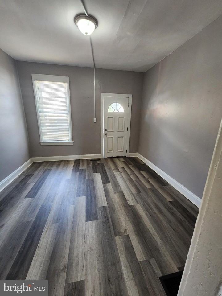 625 George St - Photo 6 of 27