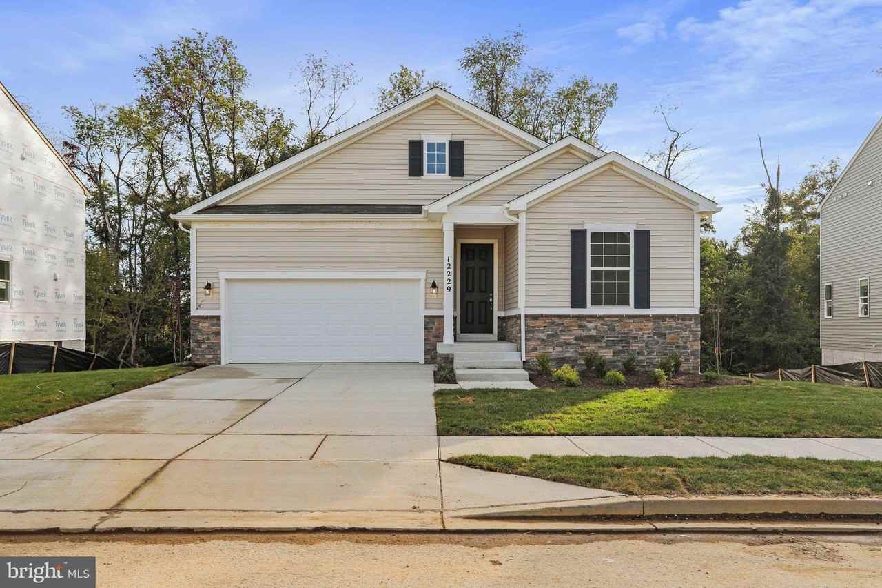12229 Fallen Timbers Cir - Photo 3 of 40
