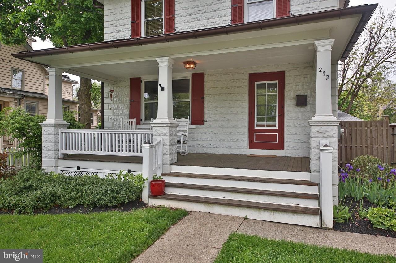 292 E Court St - Photo 3 of 23