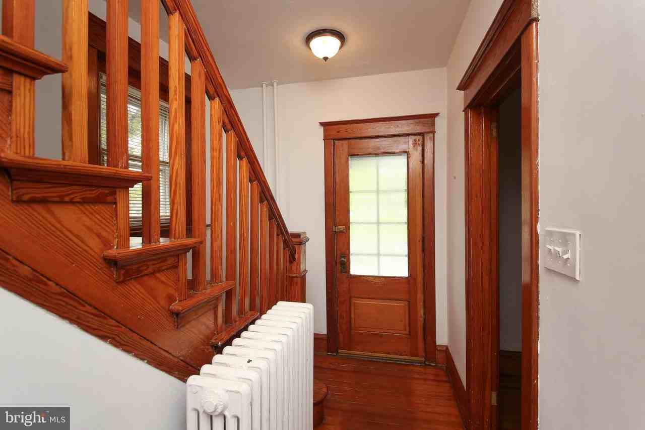 292 E Court St - Photo 5 of 23