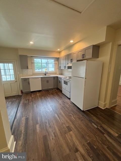 379 E Chestnut St #2 - Photo 5 of 17