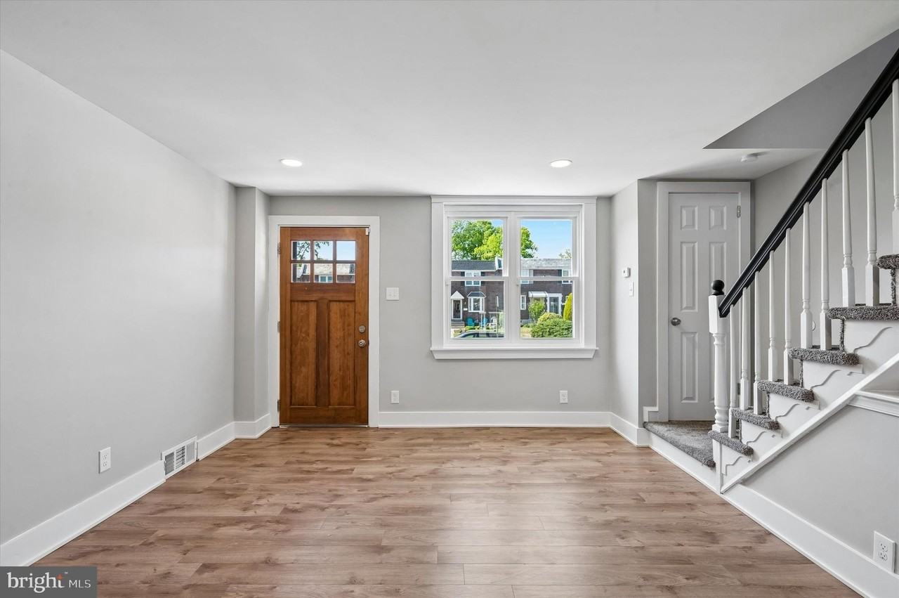 306 Pine St - Photo 6 of 25