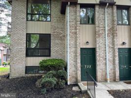 featured image of 732-A Putnam Blvd