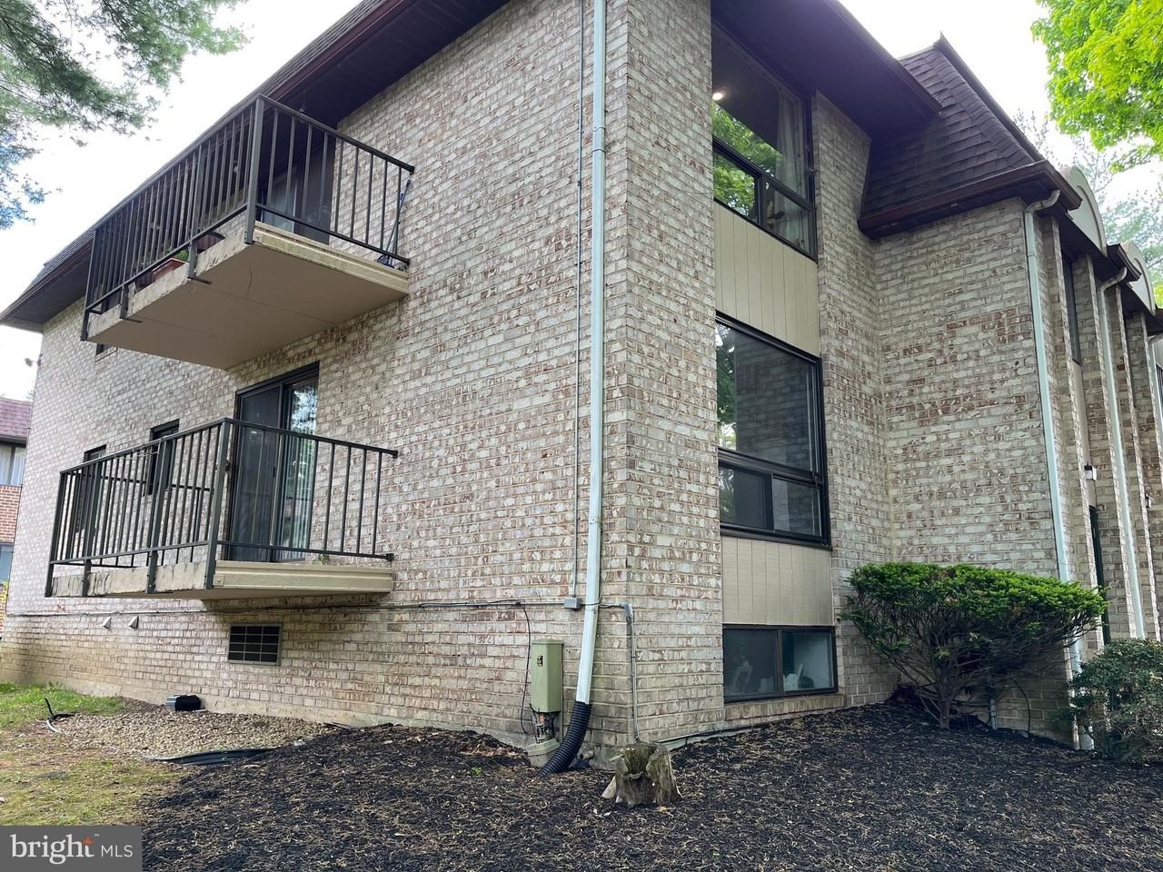 732-A Putnam Blvd - Photo 2 of 15
