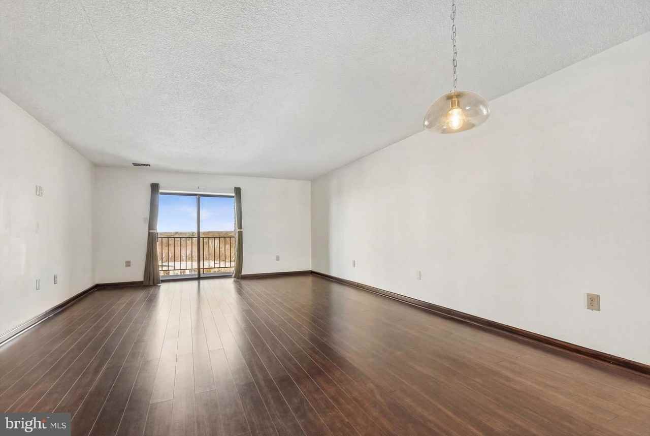 10503 Valley Forge Cir #503 - Photo 2 of 29