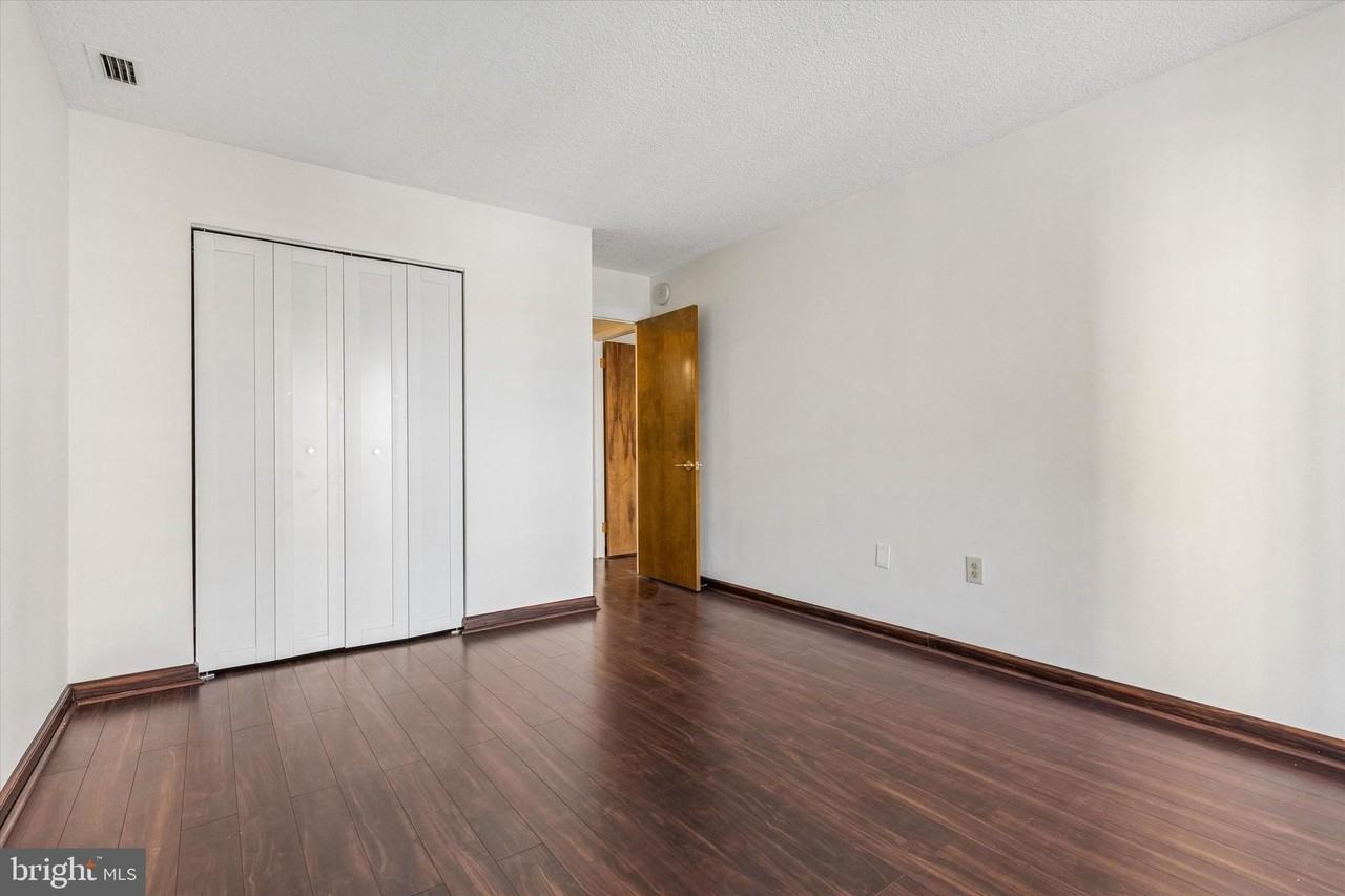 10503 Valley Forge Cir #503 - Photo 7 of 29