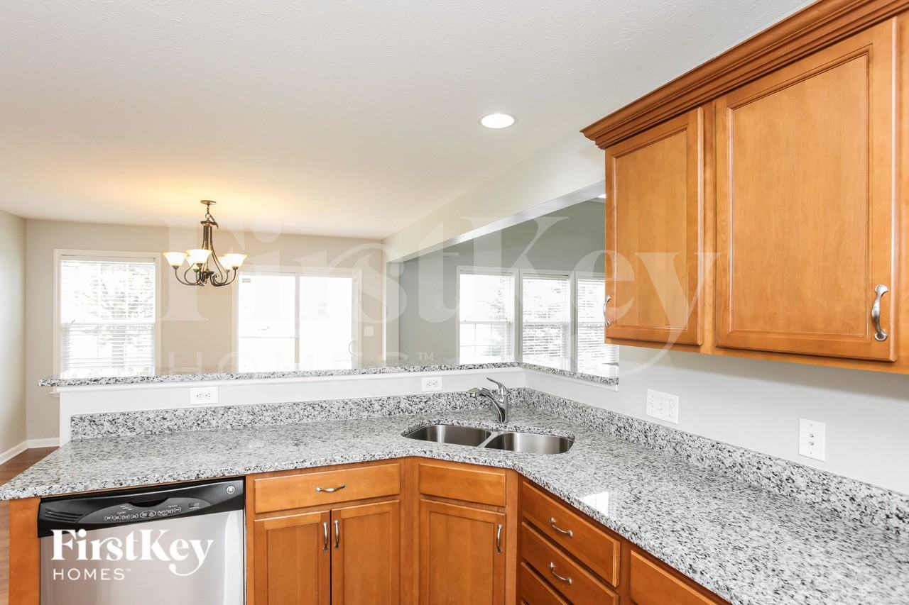 3807 Tartan Trl - Photo 7 of 19