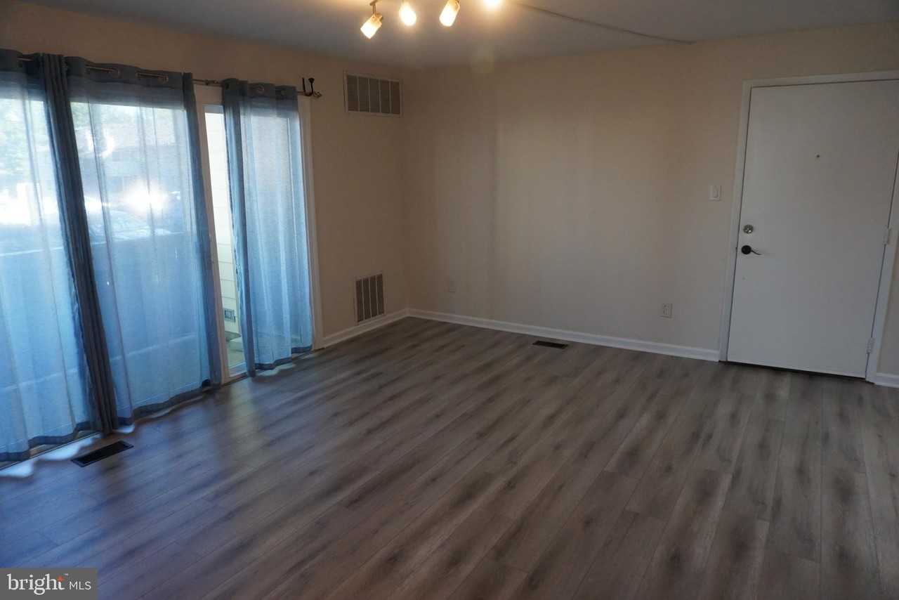 1401 Morris Ct - Photo 4 of 19