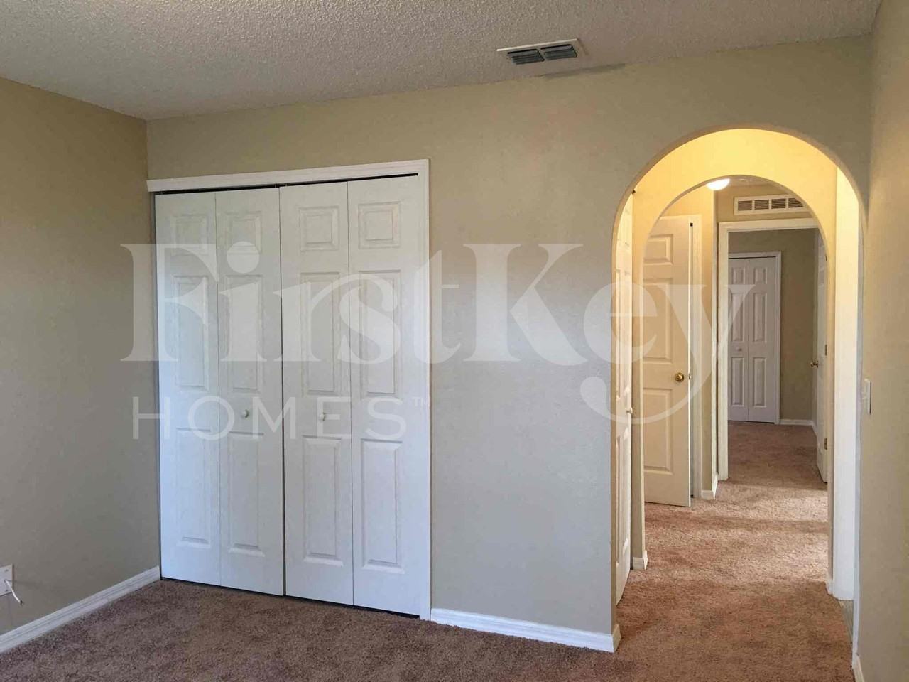 3638 Queens Cove Blvd - Photo 2 of 32