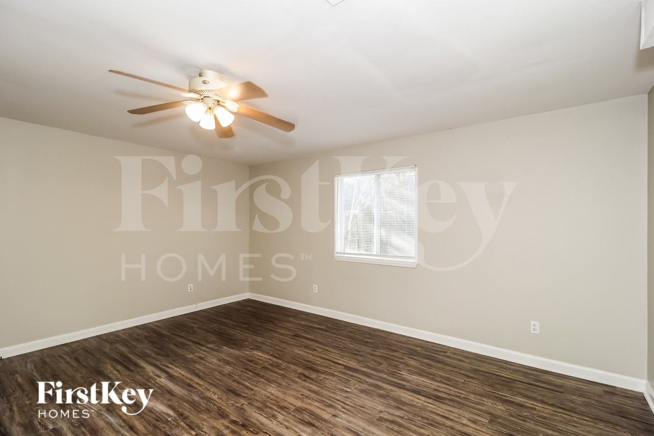 3560 Sweetgum Ln - Photo 4 of 16
