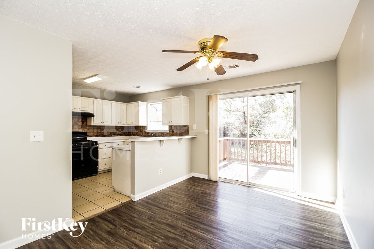 3560 Sweetgum Ln - Photo 5 of 16