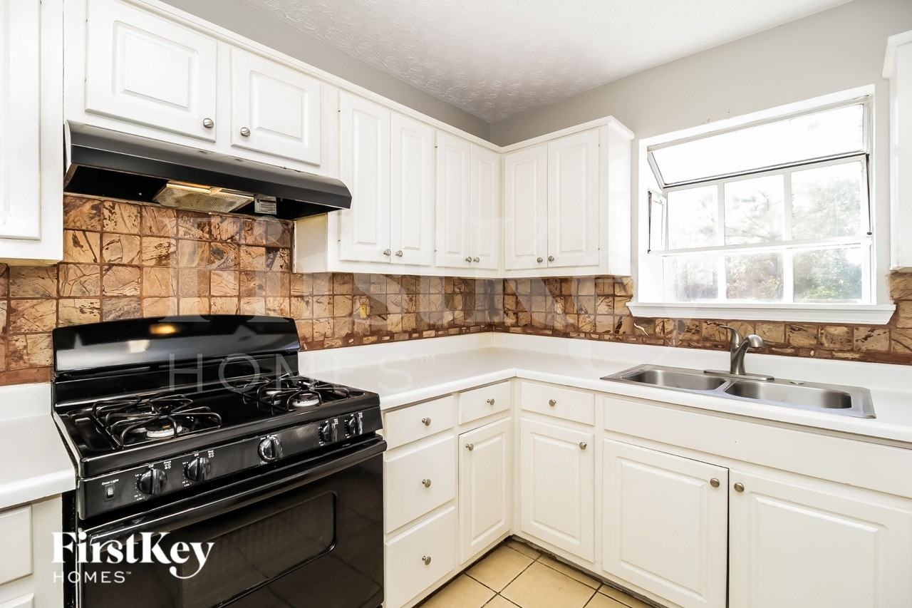 3560 Sweetgum Ln - Photo 6 of 16