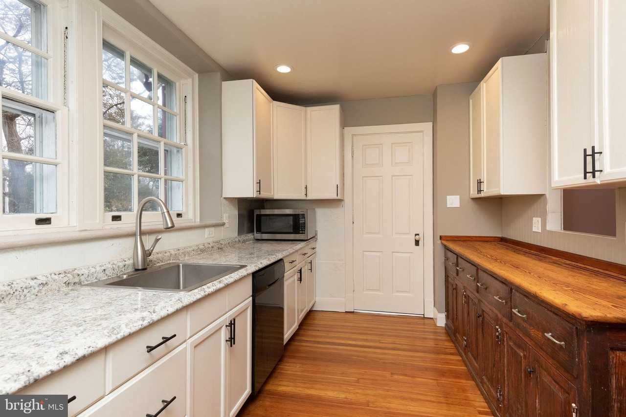 6610 Wissahickon Ave #SW - Photo 7 of 23