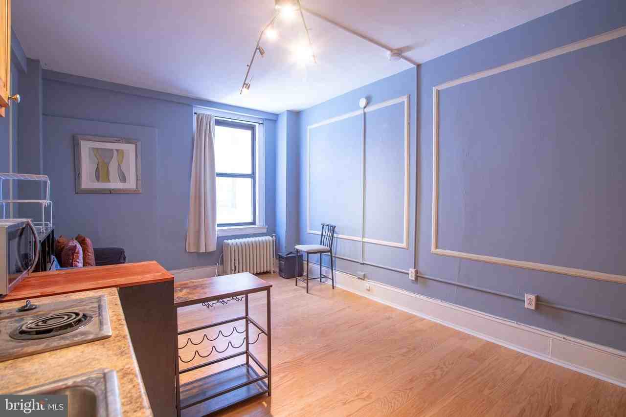 1324 Locust St #1030 - Photo 5 of 12