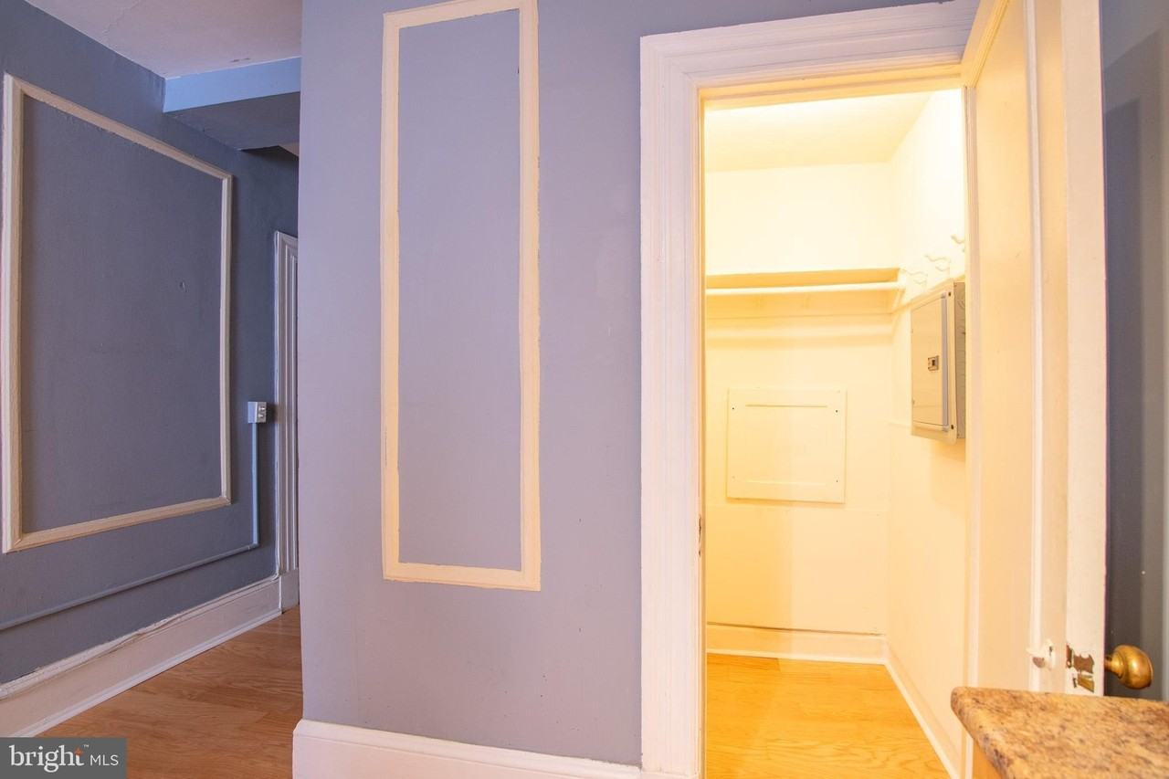 1324 Locust St #1030 - Photo 6 of 12