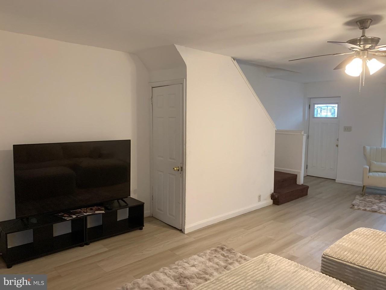 3449 F St - Photo 5 of 18