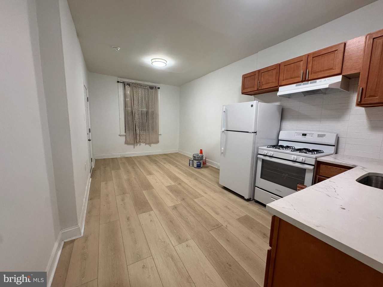 2535 S 8th St - Photo 2 of 5