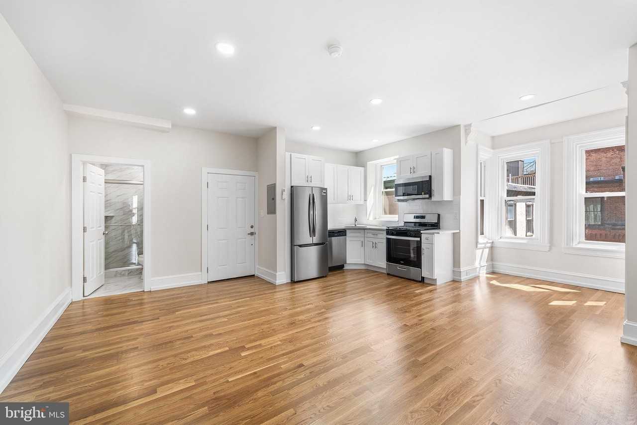 2309 Green St #3F - Photo 3 of 14
