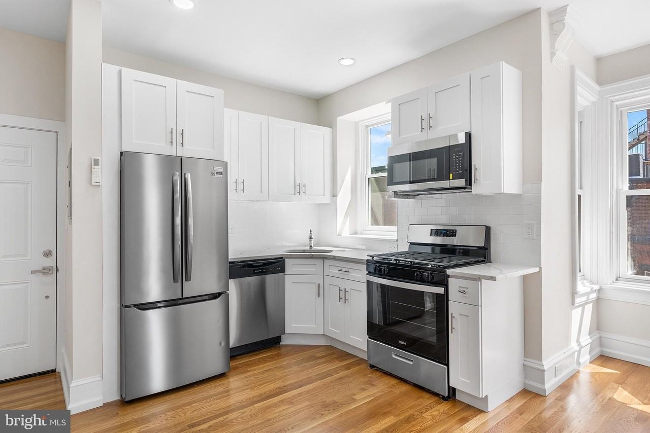 2309 Green St #3F - Photo 4 of 14