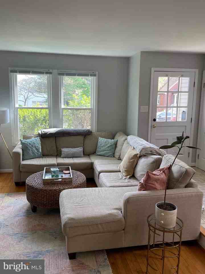 3607 13th St N - Photo 5 of 30