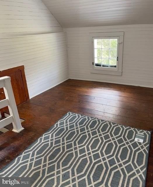 306 Tonys Hollow Ln - Photo 5 of 12