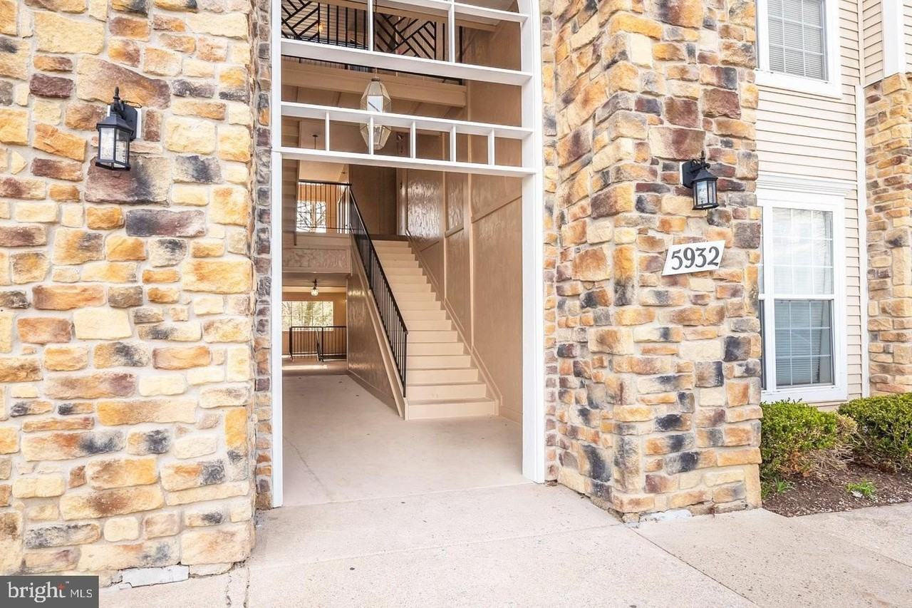 5932 Founders Hill Dr #202 - Photo 3 of 29