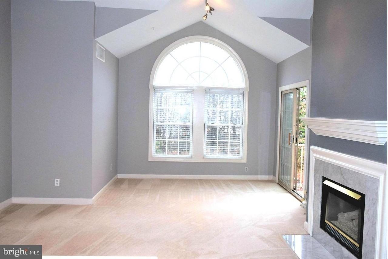12249 Fairfield House Dr #411B - Photo 3 of 27