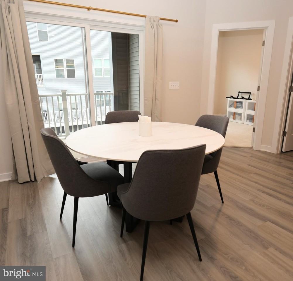 4619 Olivine Dr - Photo 5 of 22