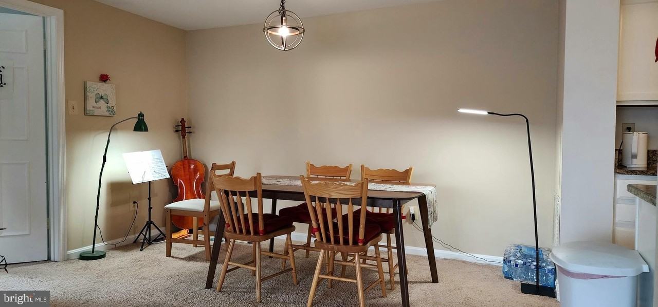 10204-C Ashbrooke Ct #11 - Photo 4 of 8