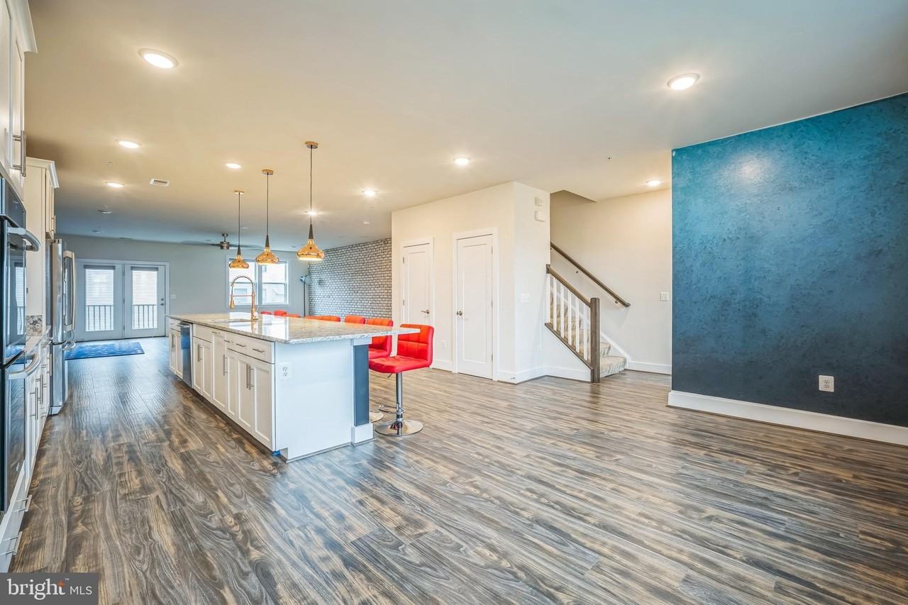 44764 Tiverton Sq - Photo 6 of 16