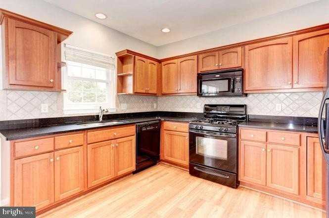 25454 Upper Clubhouse Dr - Photo 2 of 27