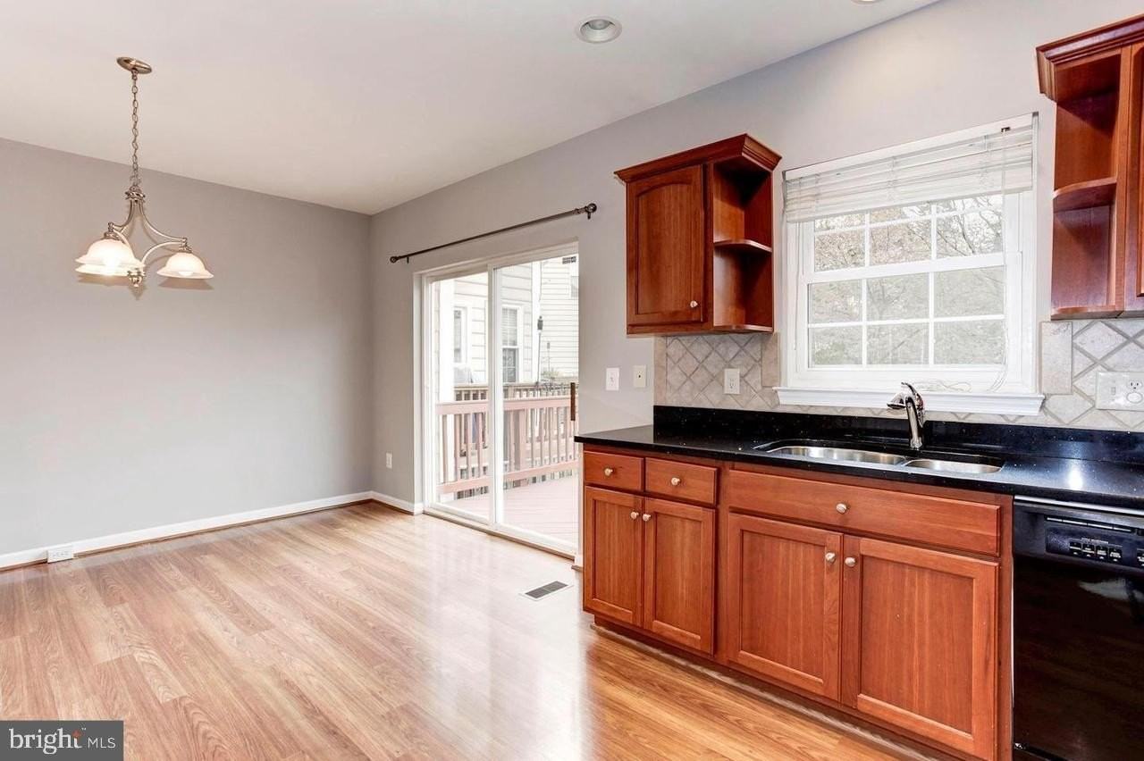 25454 Upper Clubhouse Dr - Photo 6 of 27