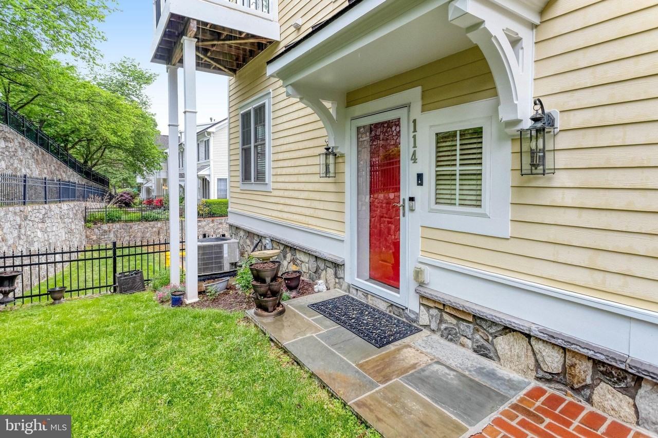 114 Mount High St - Photo 4 of 41