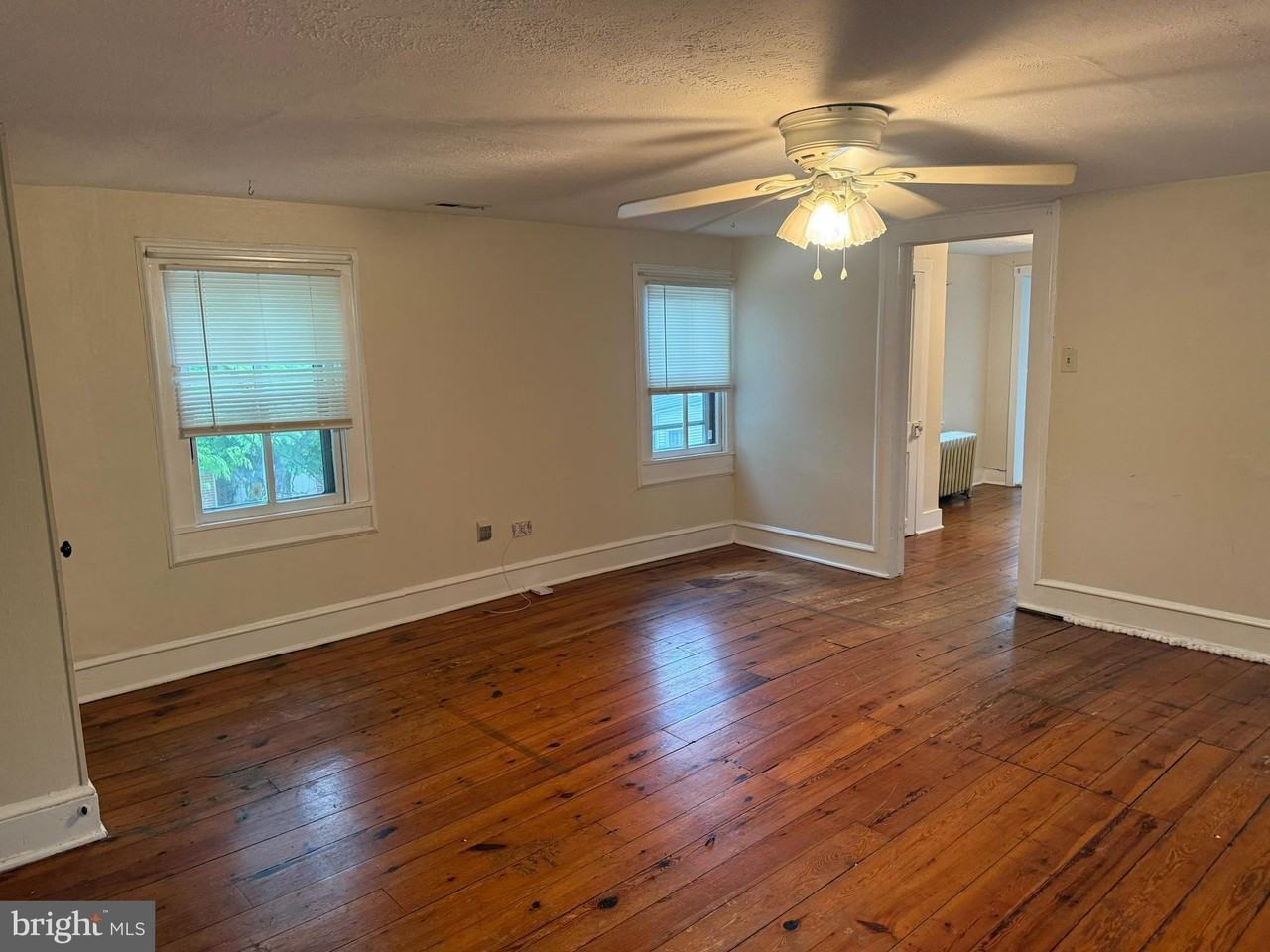 619 S Cameron St #2 - Photo 2 of 7