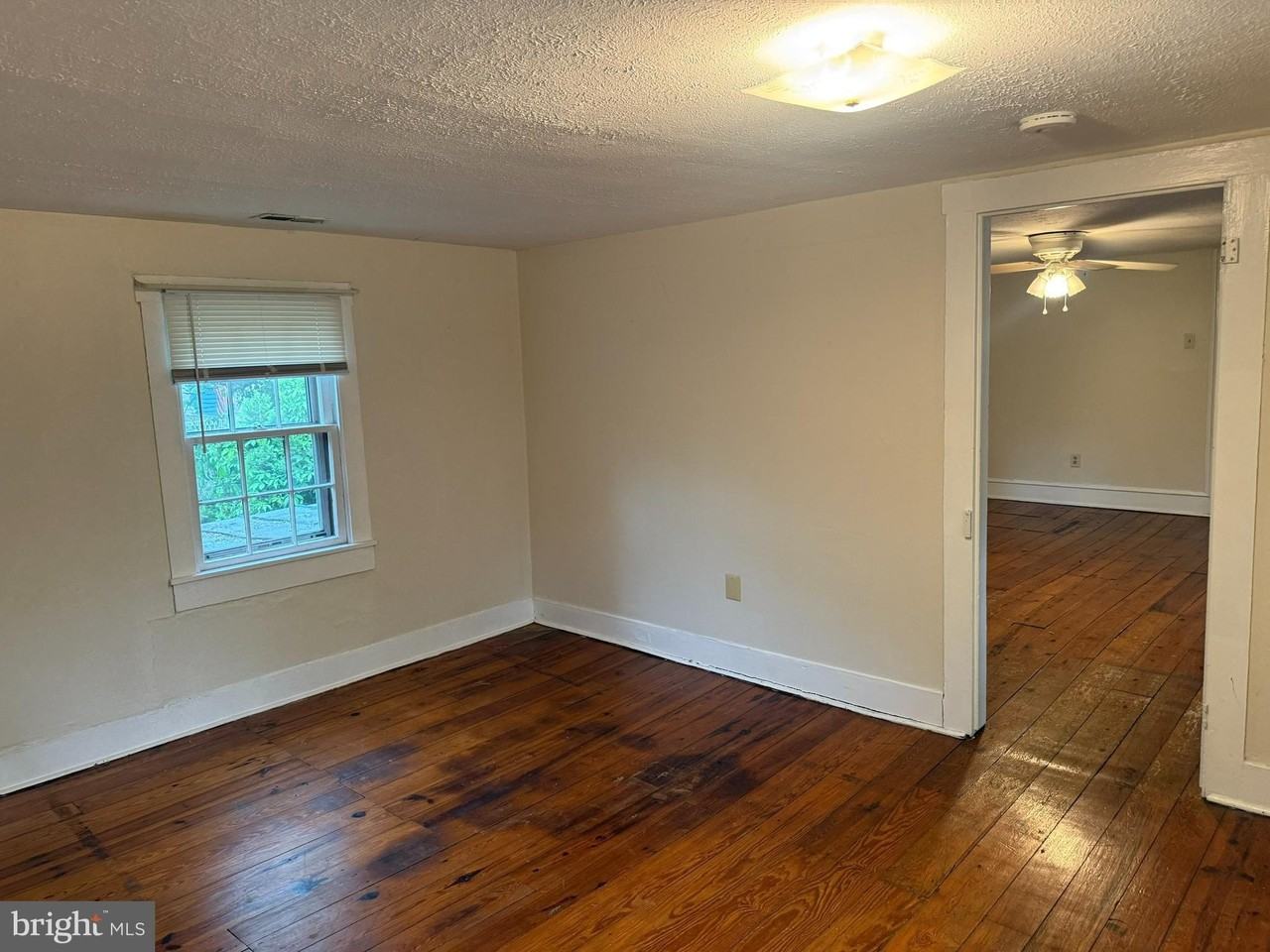 619 S Cameron St #2 - Photo 3 of 7