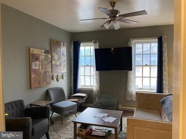 44 S Loudoun St #12 - Photo 3 of 10