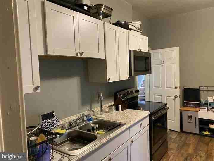 44 S Loudoun St #12 - Photo 7 of 10
