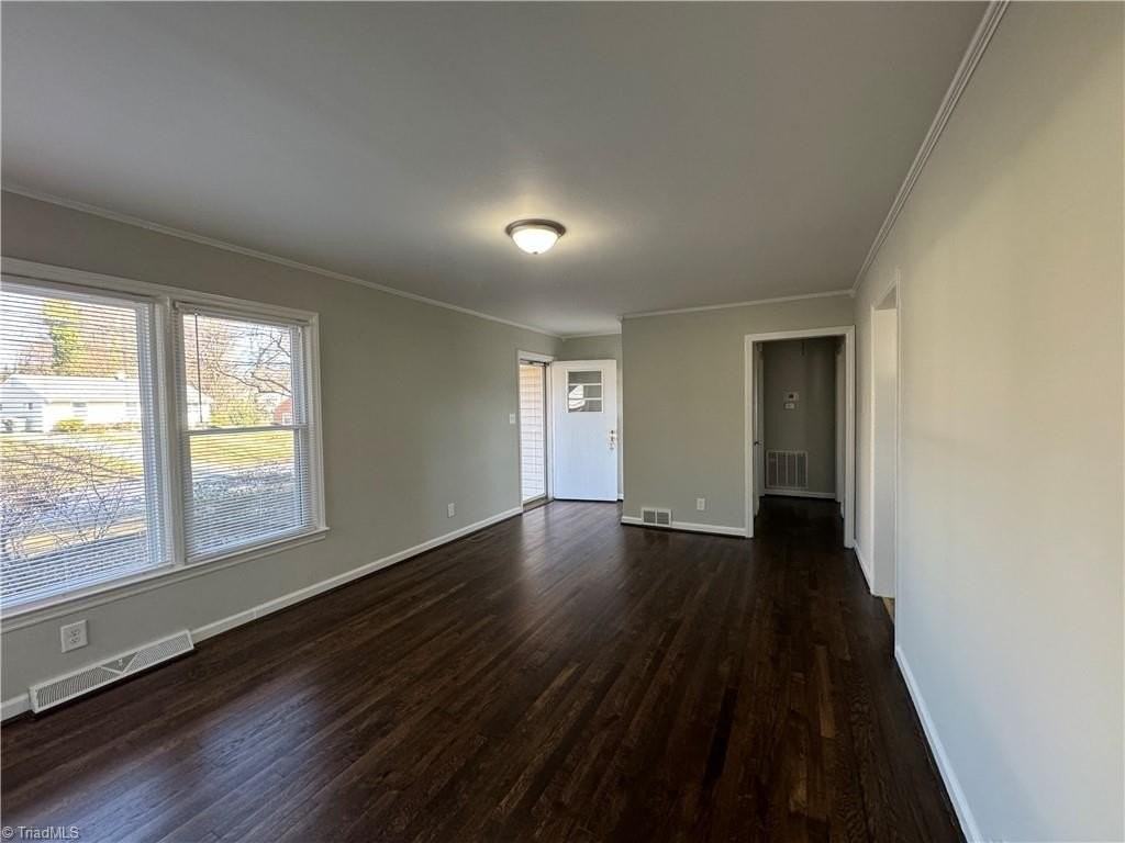 813 Idlewood Dr - Photo 6 of 25