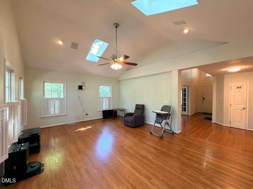 109 E Seve Ct - Photo 6 of 33