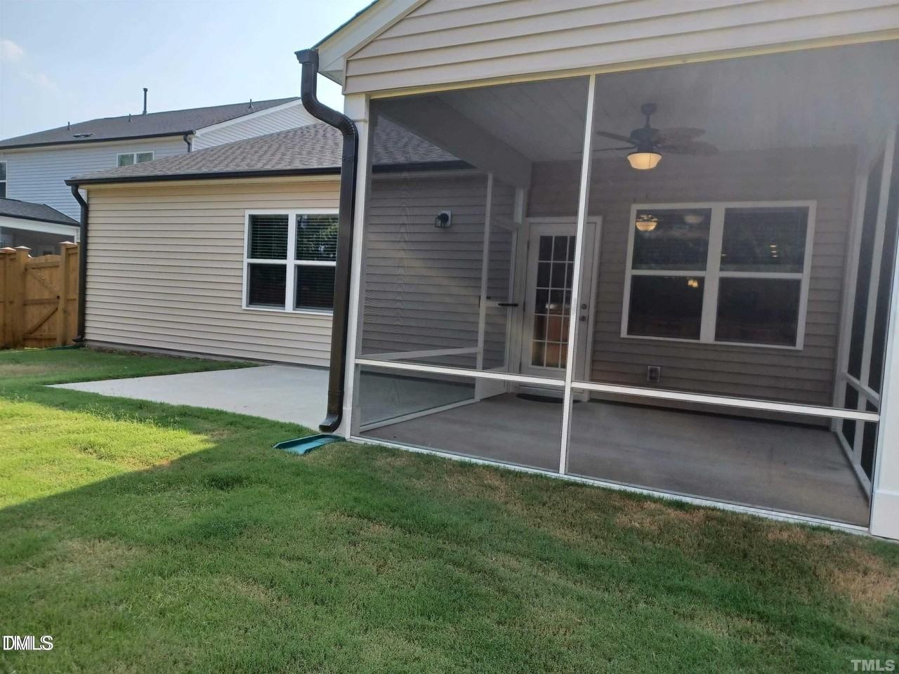 2131 Fox Chapel Pl - Photo 3 of 4
