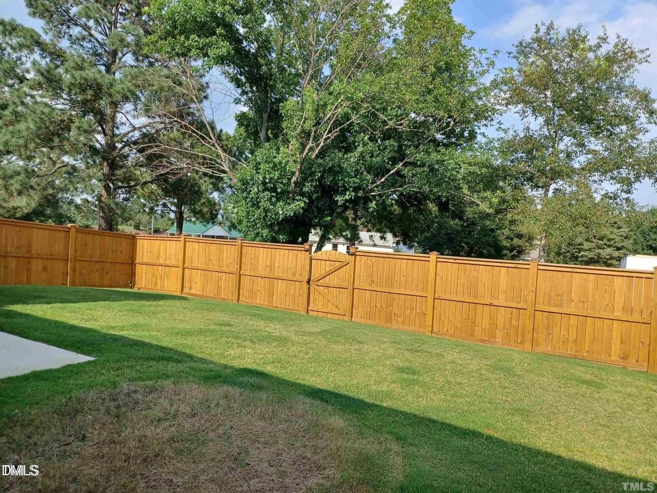 2131 Fox Chapel Pl - Photo 4 of 4