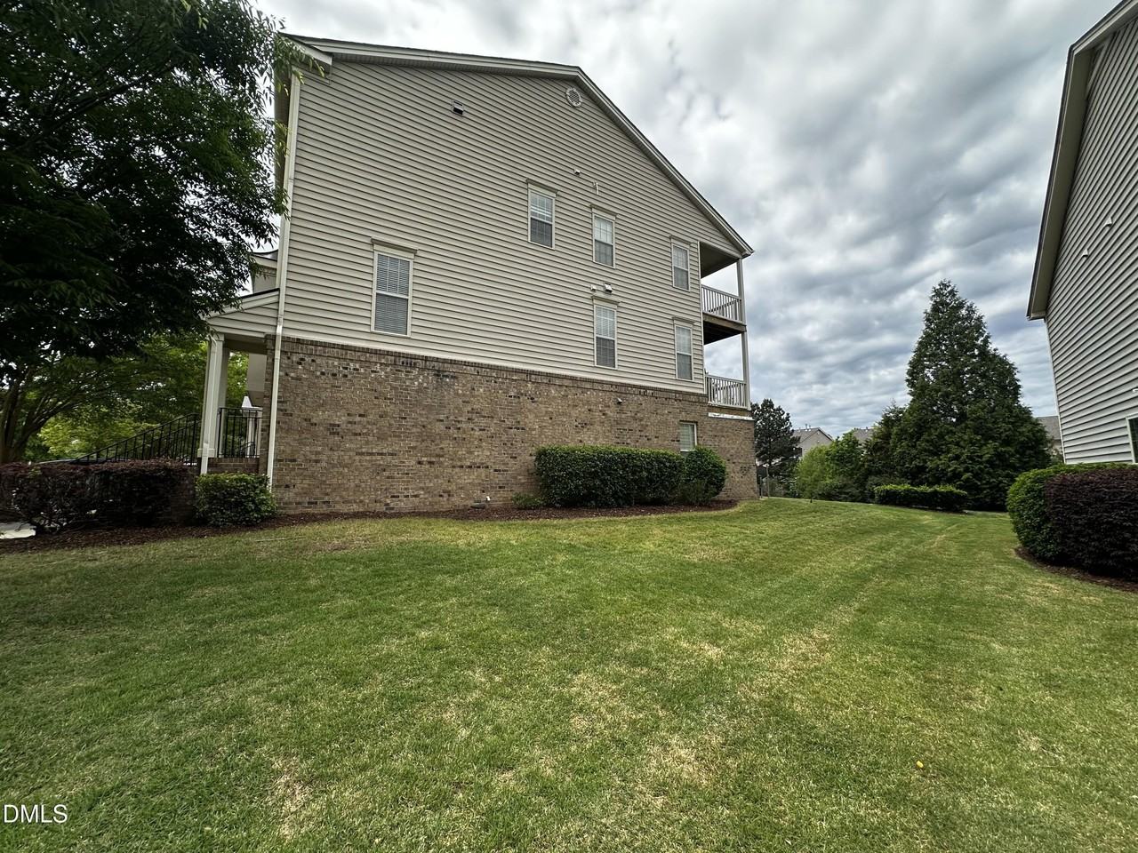 400 Panorama Park Pl - Photo 3 of 5
