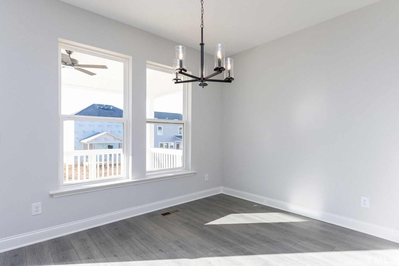 124 Plenty Ct - Photo 6 of 19