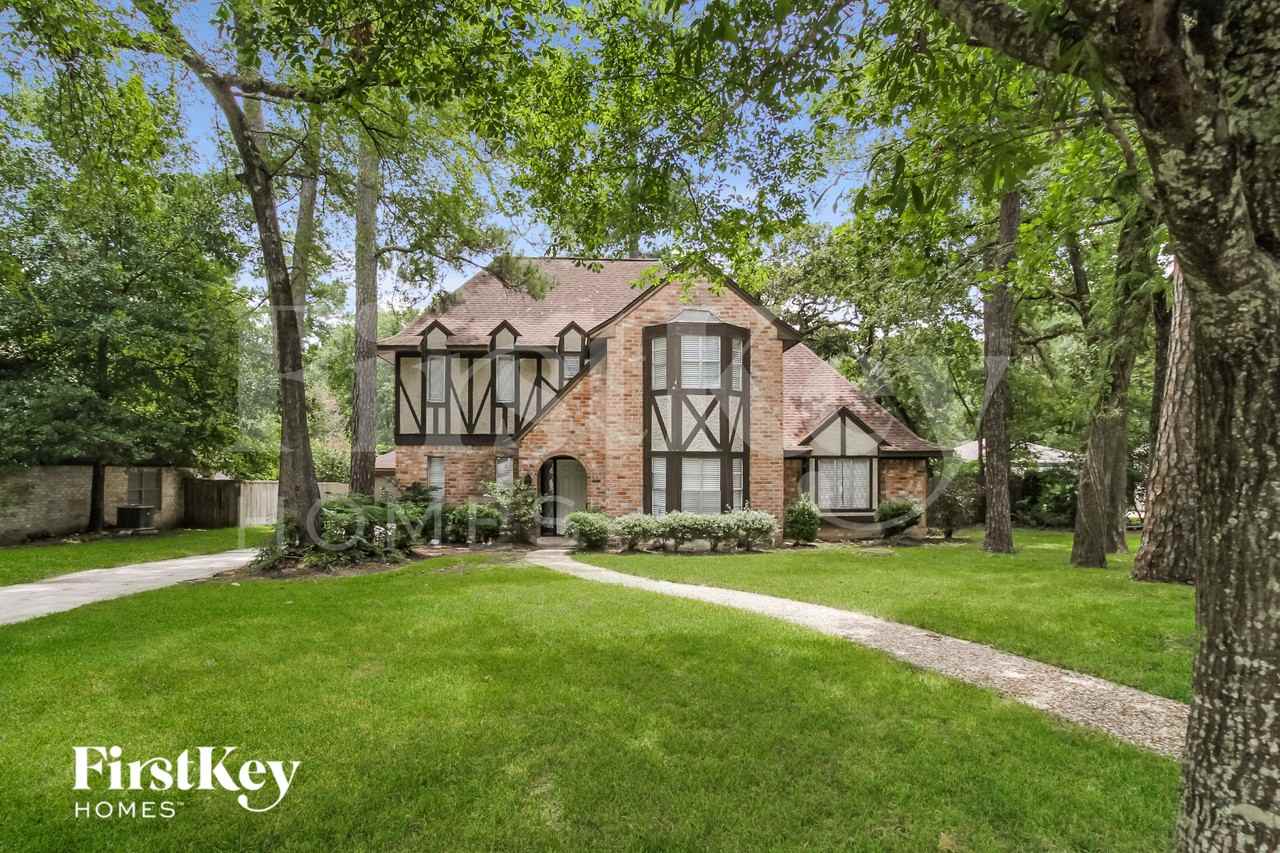 24106 Creekview Dr