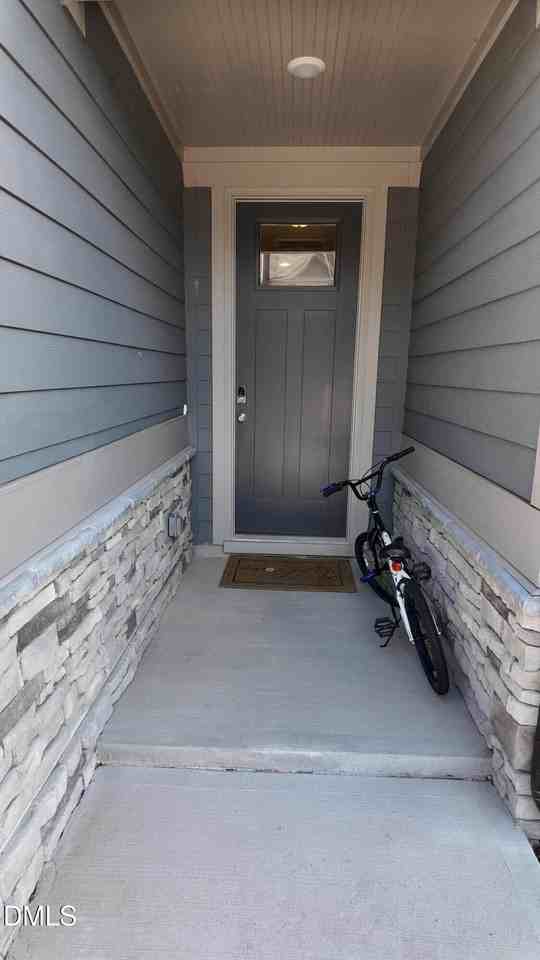 2143 Stegemann St - Photo 2 of 37
