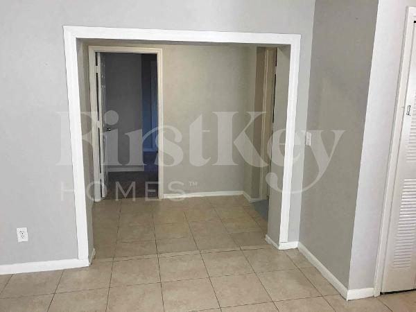 2224 E Hanna Ave - Photo 7 of 18