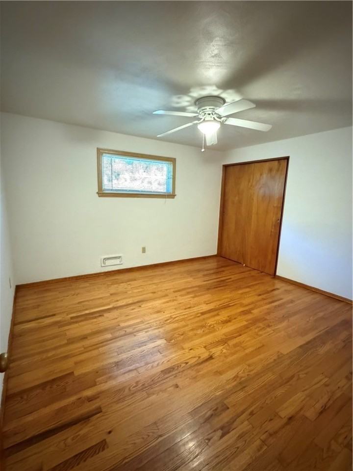 123 Hidden Valley Rd Apt B - Photo 5 of 20