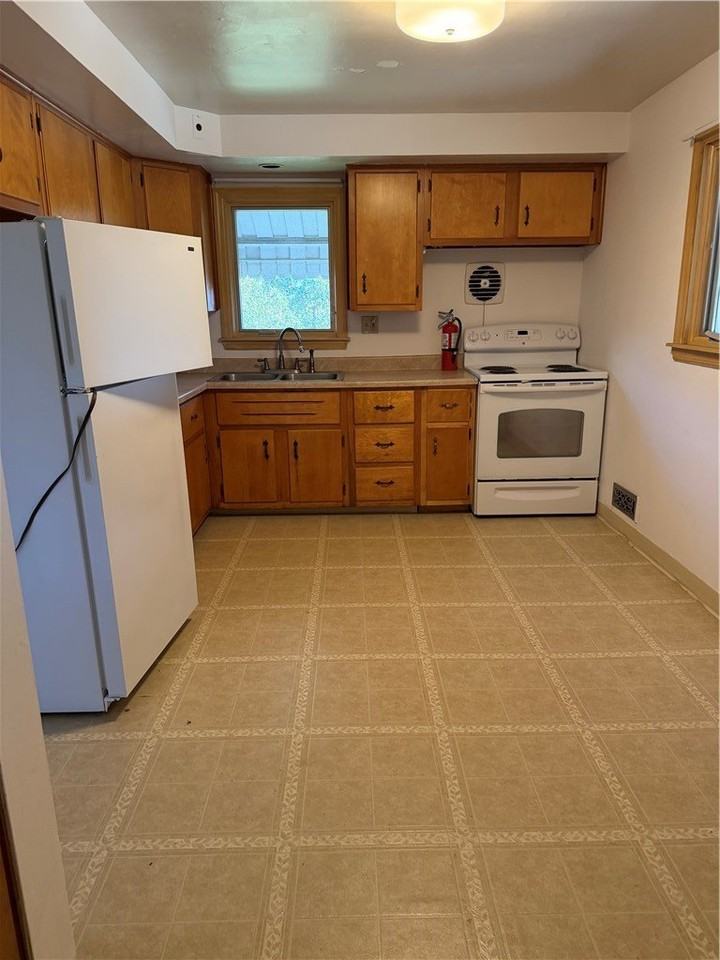 123 Hidden Valley Rd Apt B - Photo 6 of 20